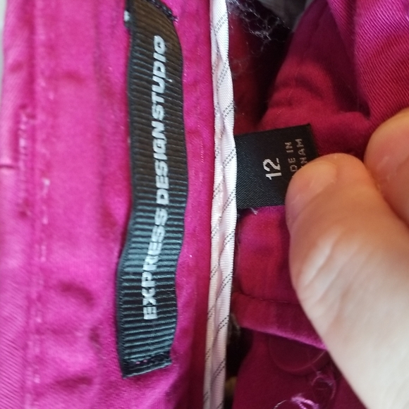 Express Shorts Size 12 - Picture 5 of 8